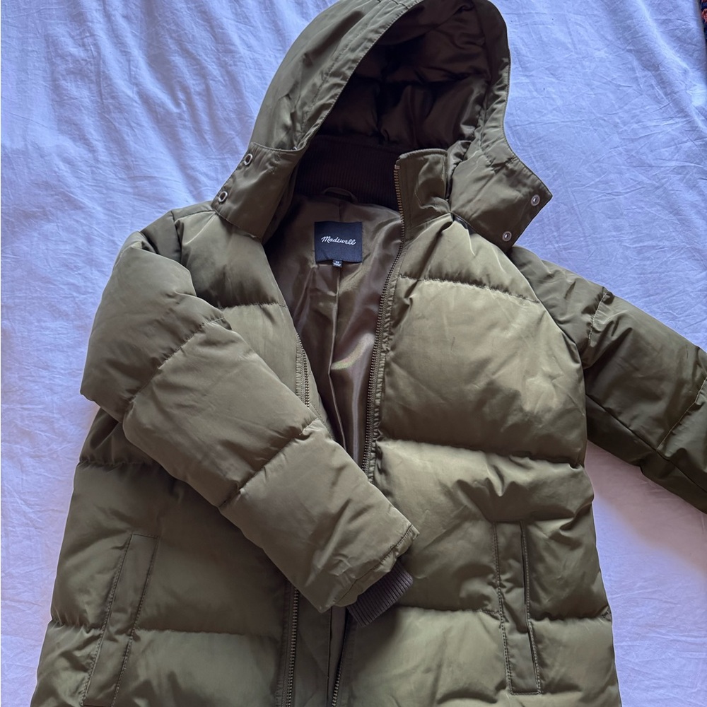 Madewell women’s puffer jacket